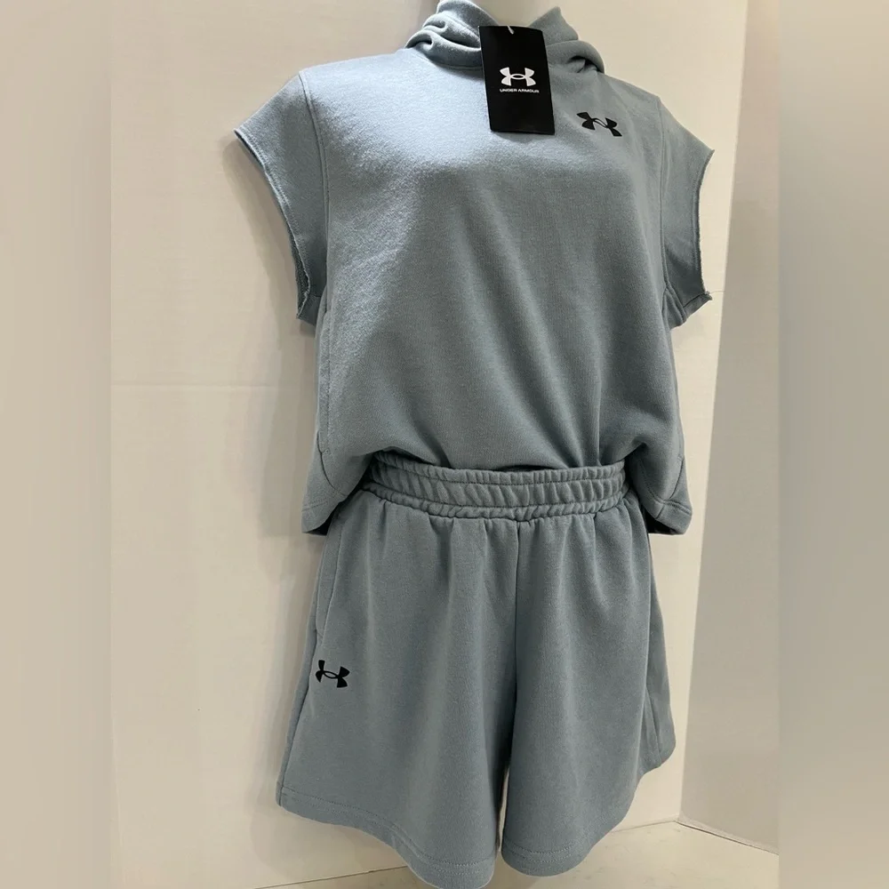 Under Armour Kids Matching Set in Light Gray NEW